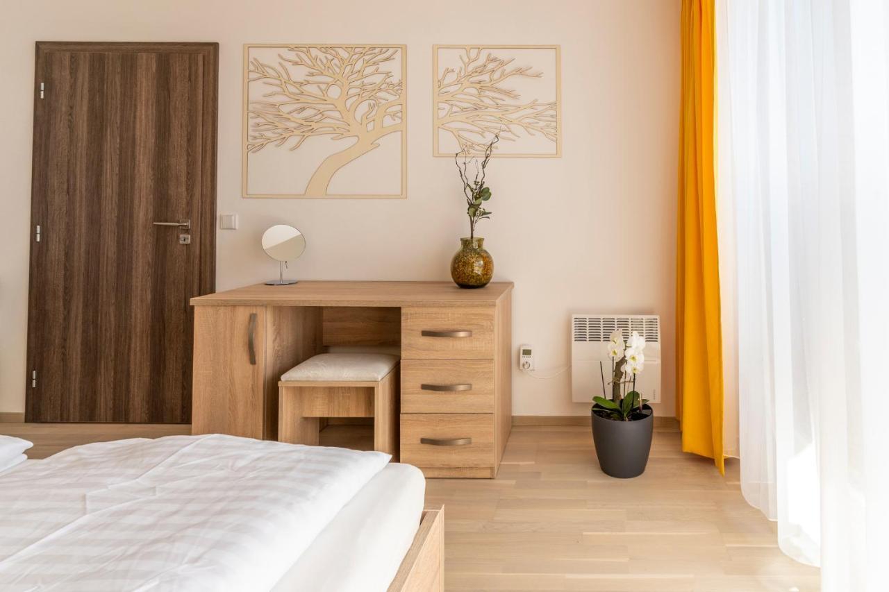 Apartman Horni Misecky - Luxusni Ubytovani Pro Dve Rodiny S Detmi Buitenkant foto